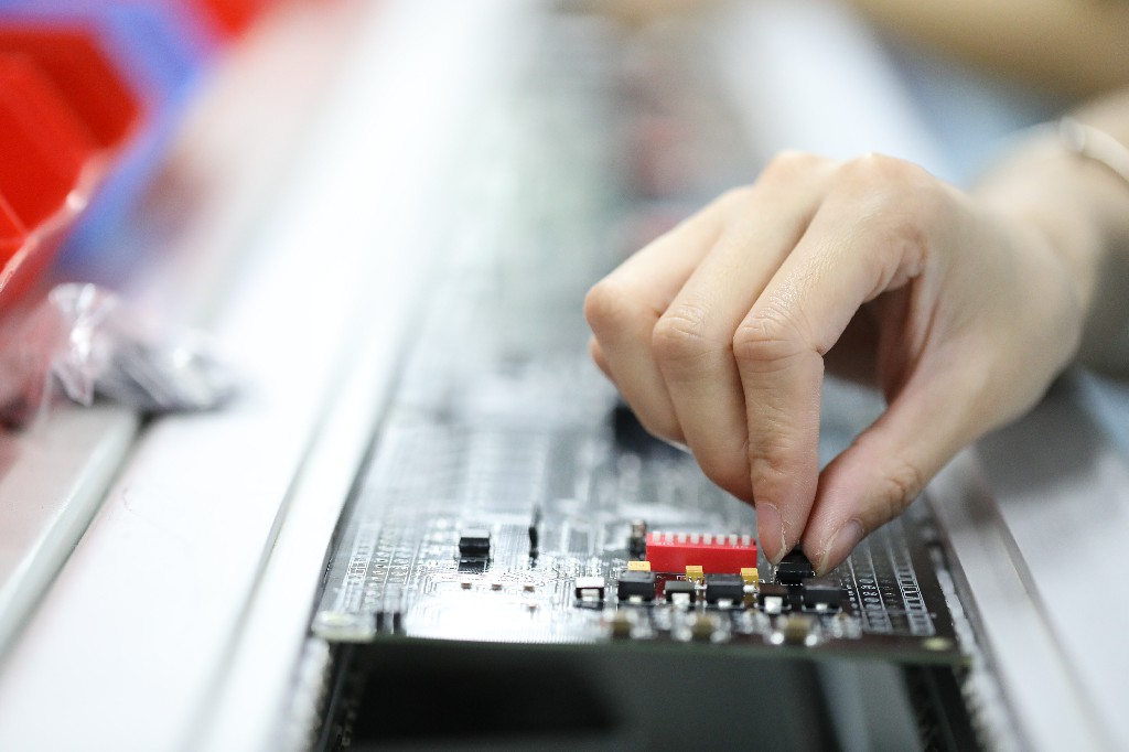 什么是PCBA插件DIP加工?PCBA插件DIP加工步驟及注意事項(xiàng)